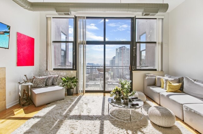 Photo - 547 S Clark St Unit 1402