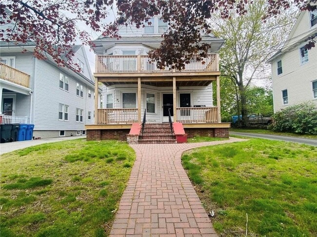 Building Photo - 110 Norwood Ave Unit 1st Fl.