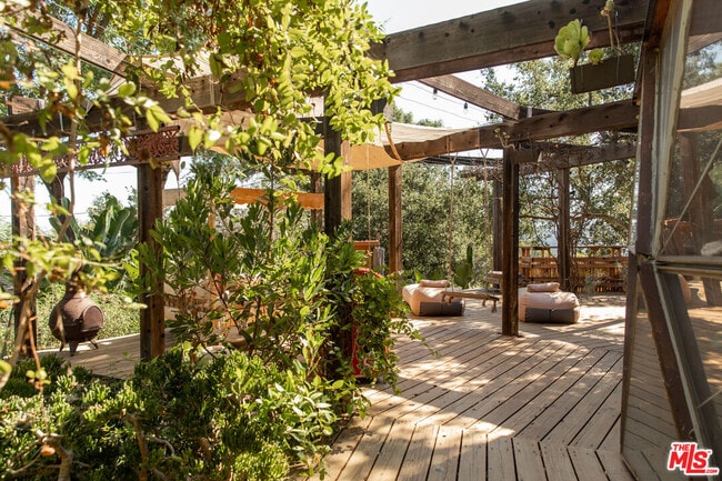 Photo - 20269 Croydon Ln