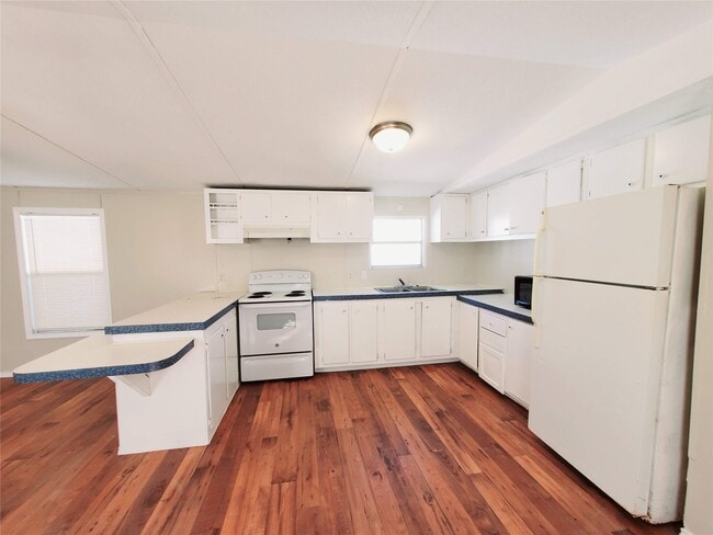 Photo - 401 S Woodson St