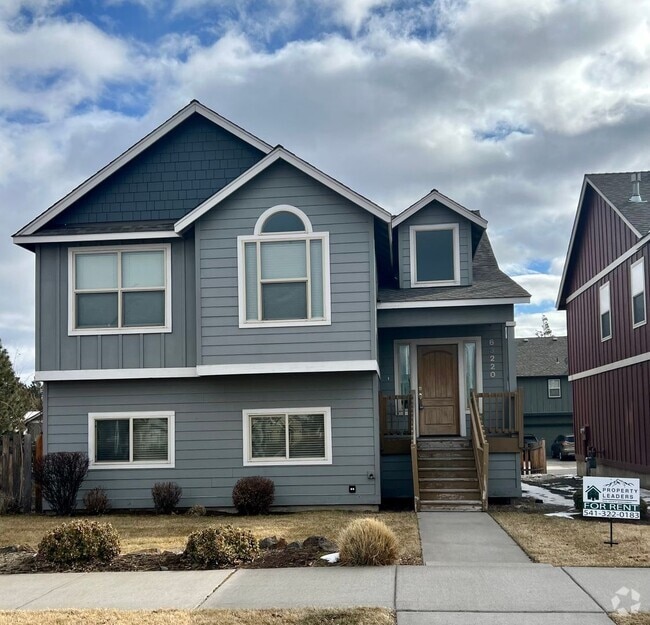 Building Photo - Spacious 4-Bedroom Home—Quick Drive to Dow...