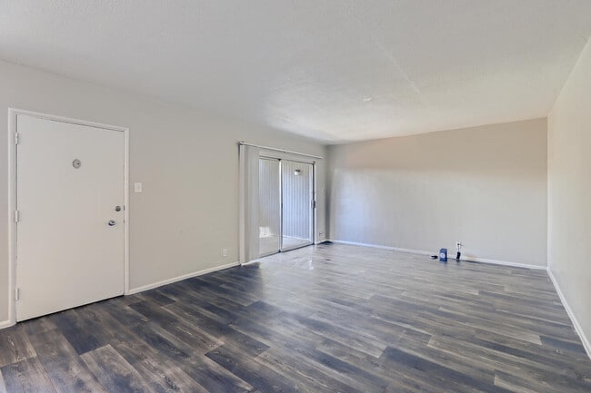 Photo - Aura at Midtown