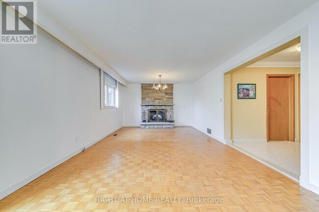 Photo - 2125 Varency Dr