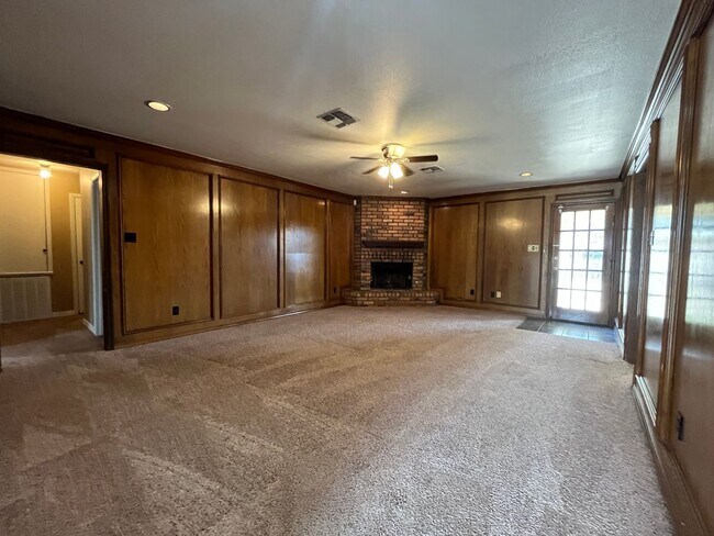 Photo - 3321 Colquitt Rd