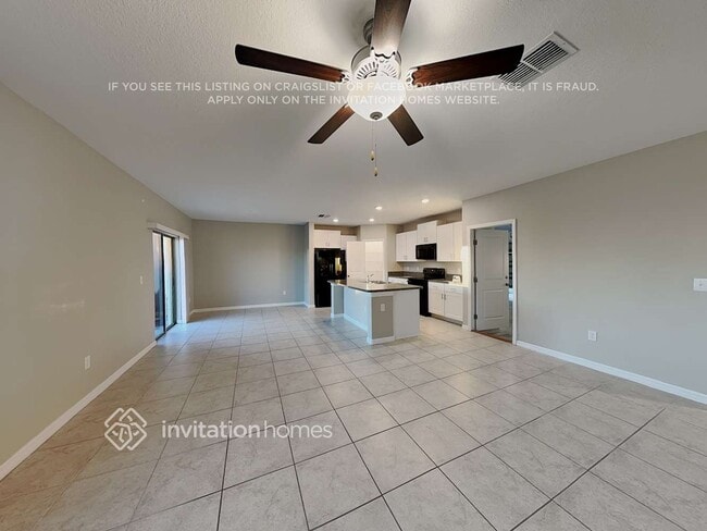 Photo - 15618 Greenleaf Bay St