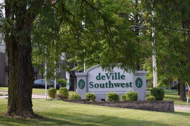 deVille I Properties LLC - deVille I Properties LLC Apartamentos