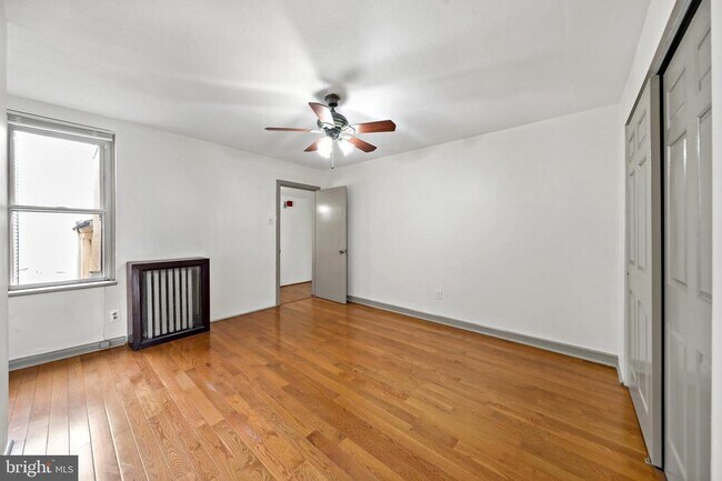 Photo - 625 Catharine St Unidad 3