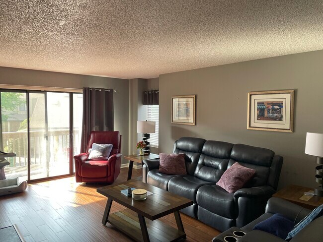 Photo - 2425 Cypress Ct