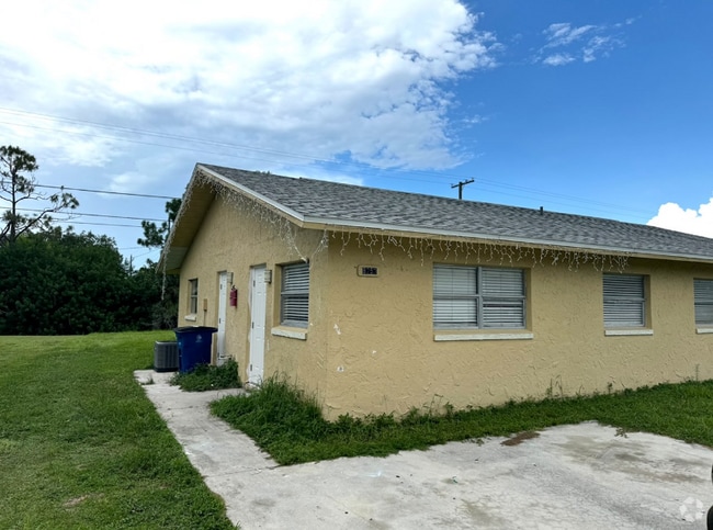 Building Photo - 8253 Beacon Blvd Rental