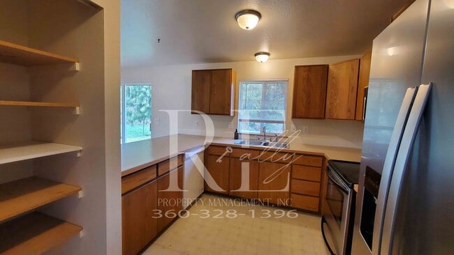 Photo - Peaceful End-of-Street Duplex with Private...