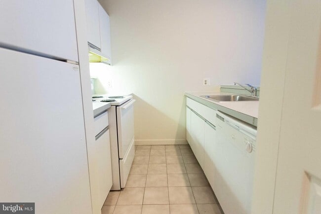 Photo - 130 Arch St Unit 204