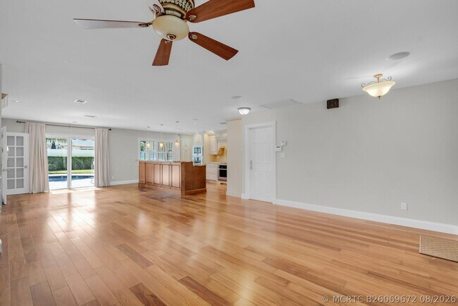Photo - 1008 SW 12th Ave