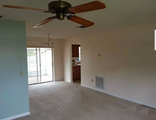 Photo - CUTE & COZY!  2 BEDROOM / 2 BATH / 2 CAR GARAGE W/ HUGE YARD (DELTONA)