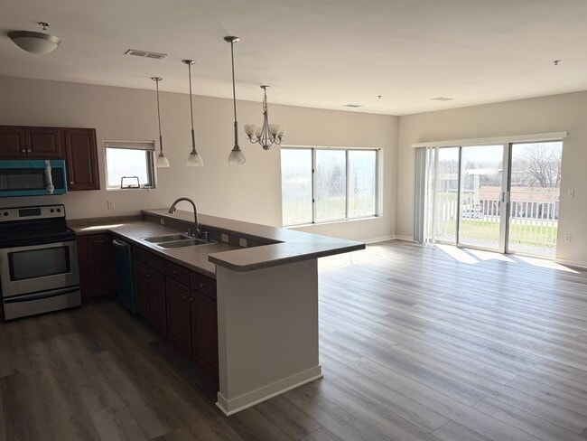 3rd floor with balcony - 3540 Library Dr Unit 303