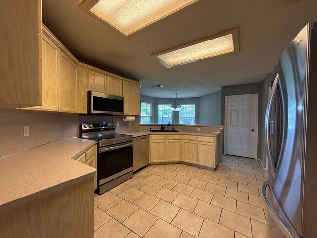 Photo - Gorgeous 3 bed/2bath home in Twin Oaks AVAILABLE SOON!