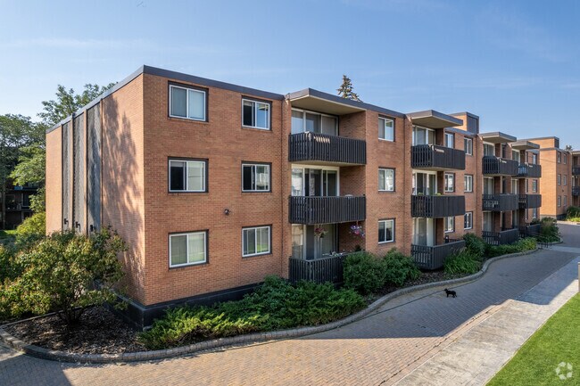 Photo - Chinook Gardens