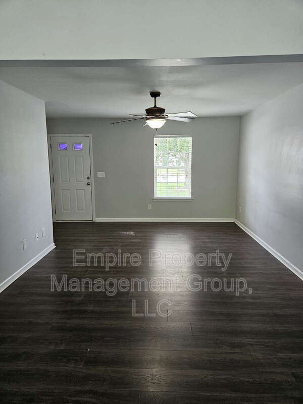 Photo - 216 Sunday Silence Ln