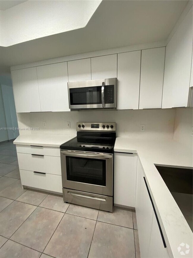 Building Photo - 17455 NW 75th Pl Rental