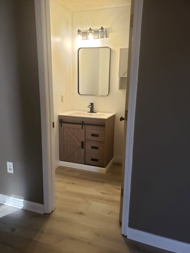 Photo - 240 Oakley Dr Unit 240 Oakley Drive Apt A