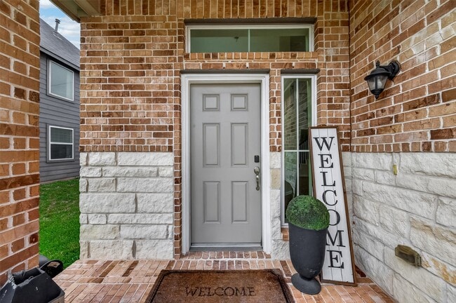 Photo - 6126 Prince Pl Dr