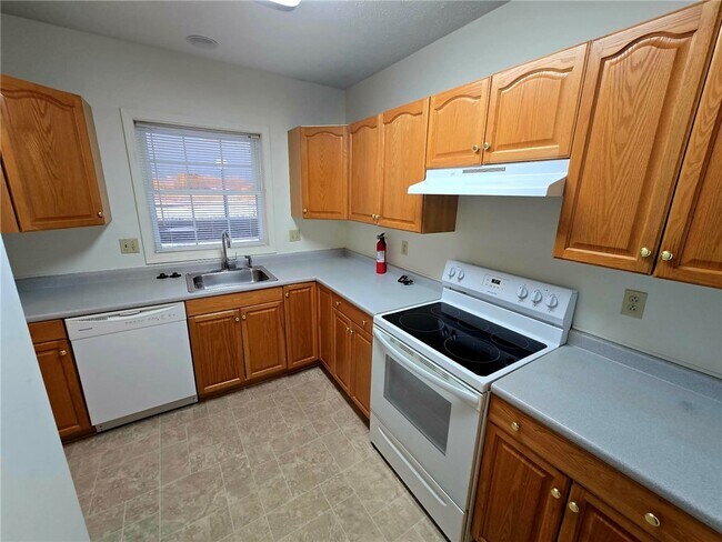 Photo - 947 Sohn Alloway Rd