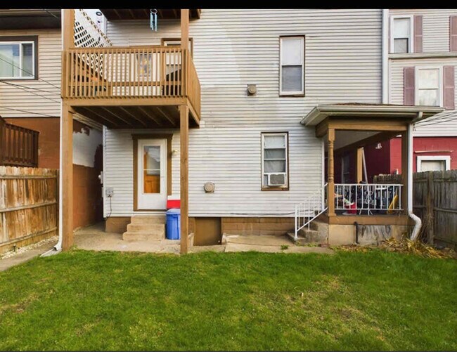 529 Warwood Ave Apartment Unit 2 Wheeling, WV