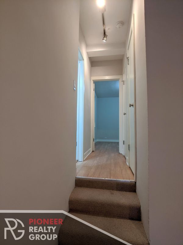 Photo - 511 W Belmont Ave Unit 2