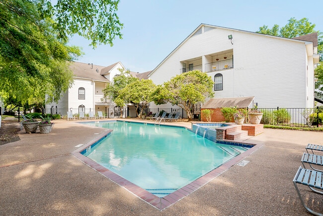 Crosswinds Apartments