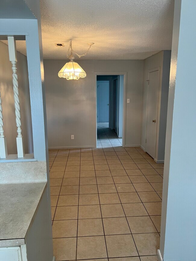 Photo - 4721 Violet Ave