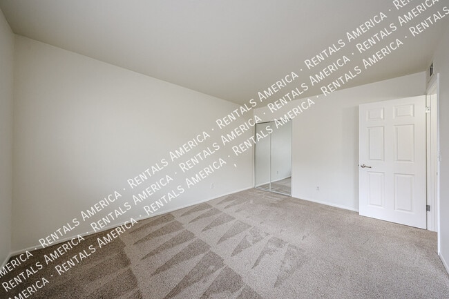 Photo - 8548 E Belleview St