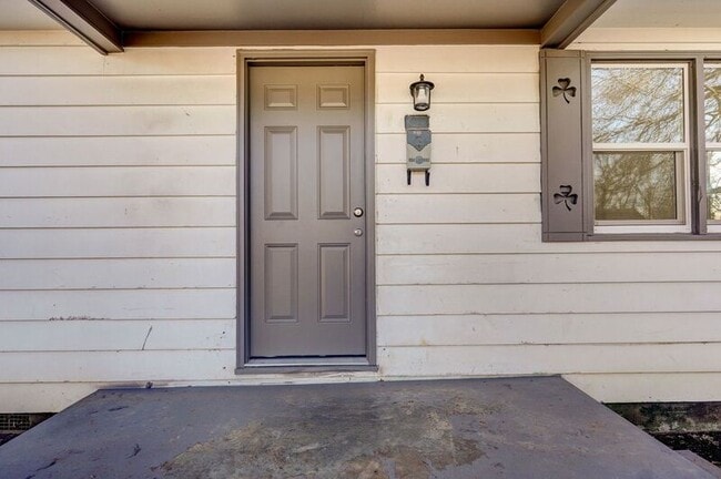 Photo - 1816 W Olive St