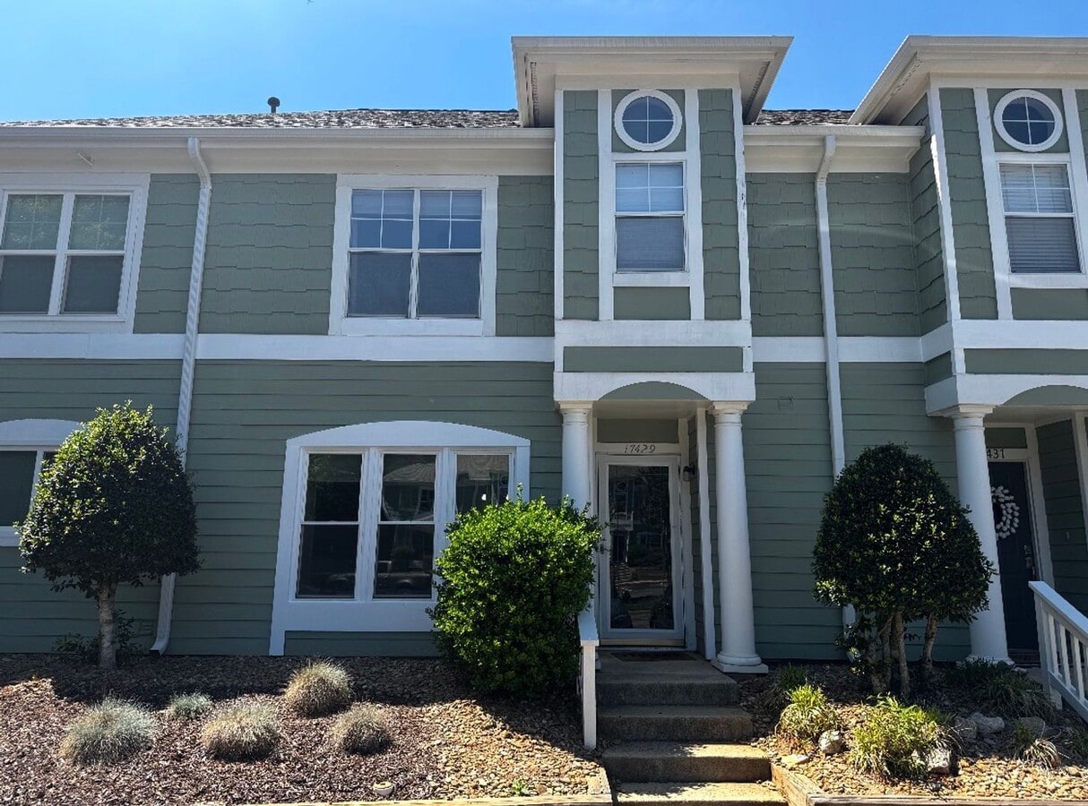 Photo - 3BR Townhome - Lake Living in Vineyard Point with Boat Slip Access Near Lake Norman