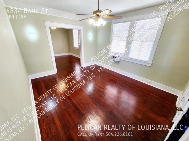 Photo - 4834 Bank St-