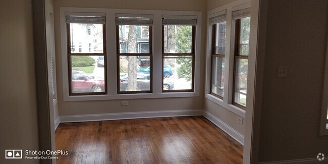 Building Photo - 1845 W Greenleaf Ave Unit #1 Rental