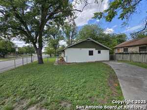 1020 Mission Rd