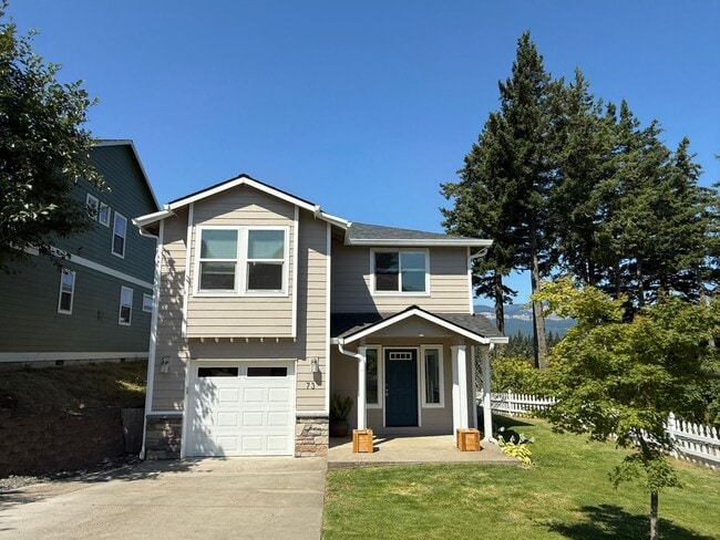 Building Photo - 3 Bedroom House For Rent In Cascade Locks