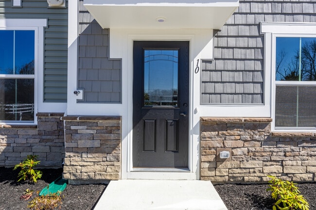 Photo - 10 Sidney Ln