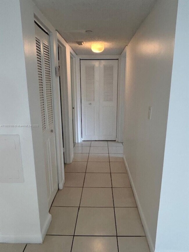 Photo - 8540 SW 133rd Avenue Rd Unit 208