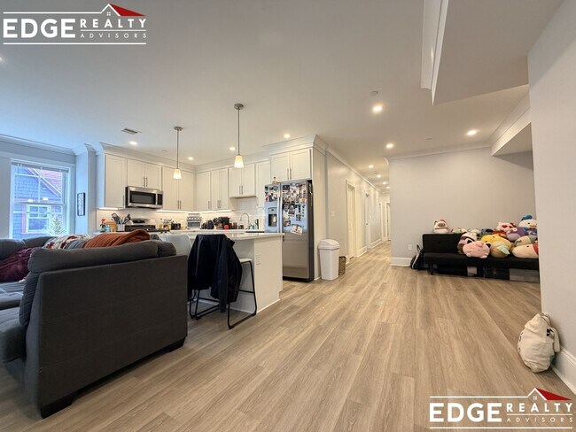 Photo - 80 N Beacon St Unit 6