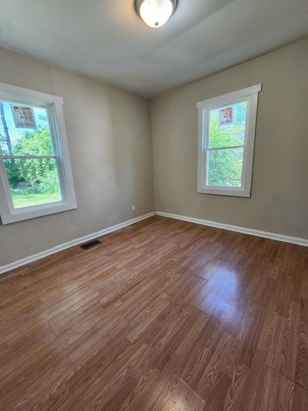 Photo - 314 Oakwood Rd