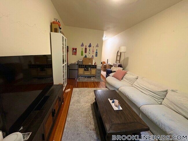 Photo - 1463 Beacon St Unit 23