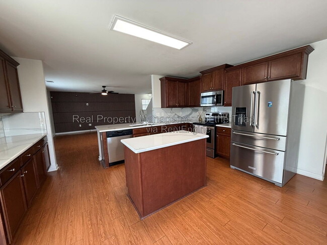 Photo - 1759 Waverly Oaks Dr