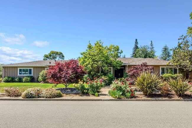 Photo - 12371 Saraglen Dr House