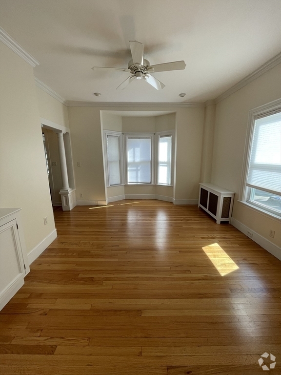 Building Photo - 45 Newbury St Unit # Rental