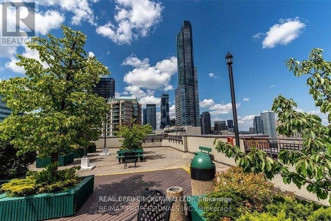 Photo - 633 Bay St. Unit Ph12