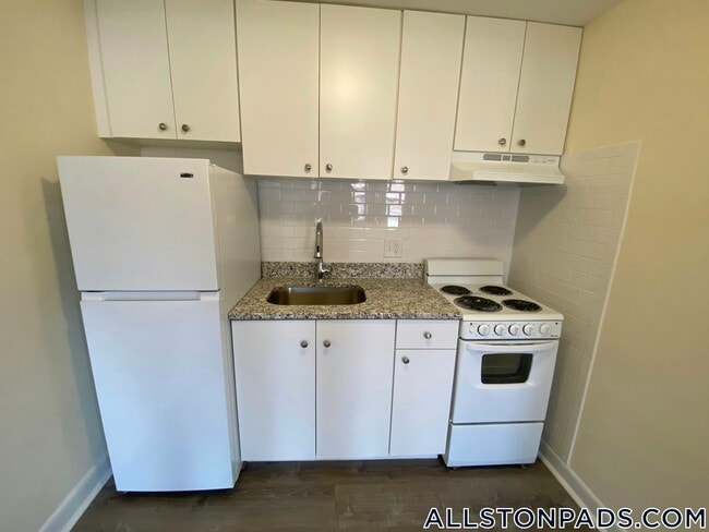 Building Photo - 64 Brighton Ave Rental