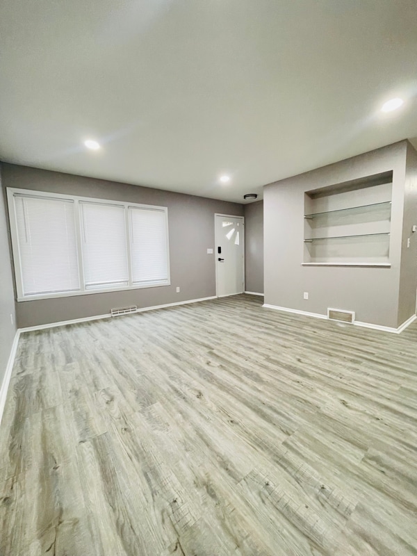 Photo - 6188 N Denmark St