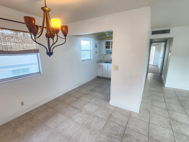 Photo - 509 Saxony Dr Unit K