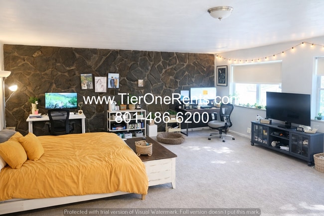 Photo - NO DEPOSIT option available for qualified renters with Obligo