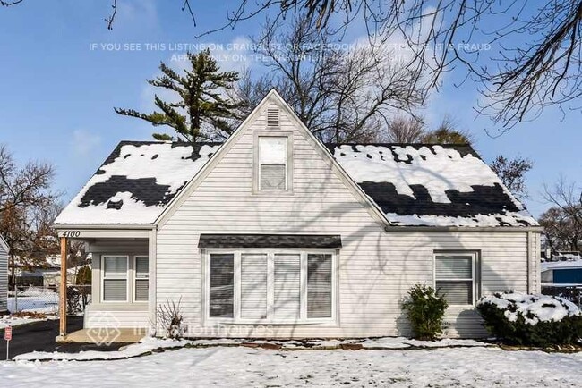 Building Photo - 4100 W 99th Pl